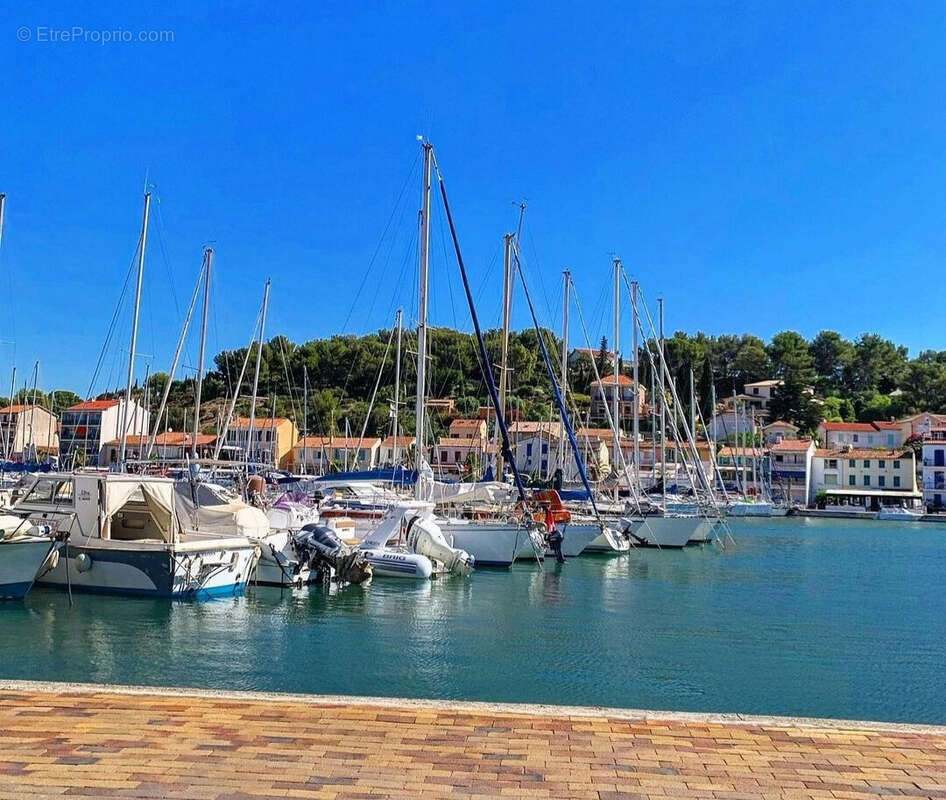 Appartement à SAINT-MANDRIER-SUR-MER