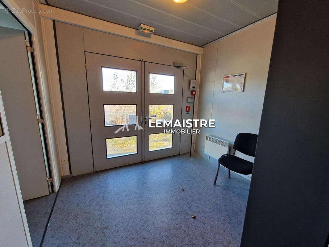 Commerce à NOTRE-DAME-DE-GRAVENCHON