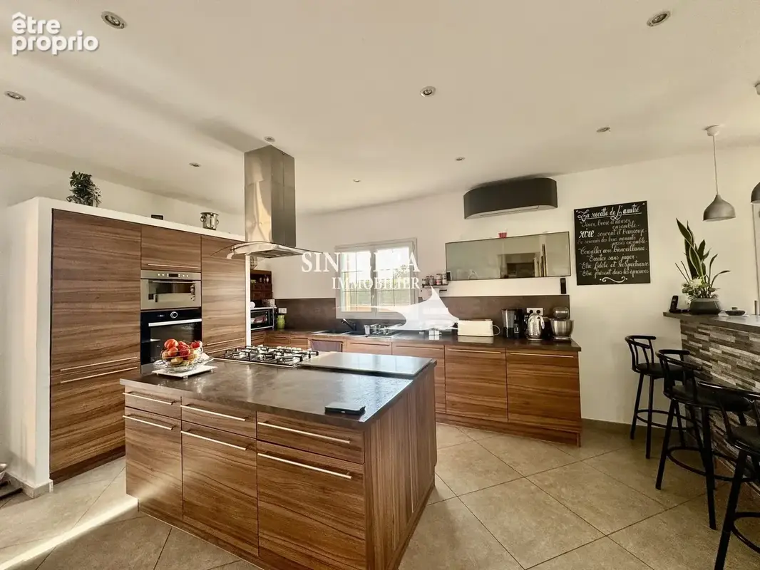 Maison 223 m² à Lamonzie-Saint-Martin  - photo 7