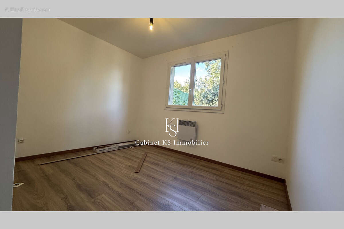 Maison 5 pièces 89 m² à vendre à Seillons-Source-D'argens (83470) - photo 9