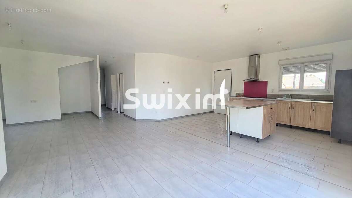 Maison 117 m² à Lons-Le-Saunier  - photo 17