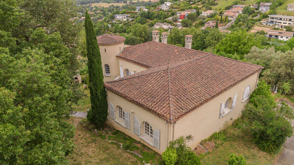 Maison à LACROIX-FALGARDE