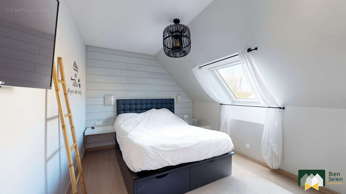 Chambre 2 - Maison à LEVES