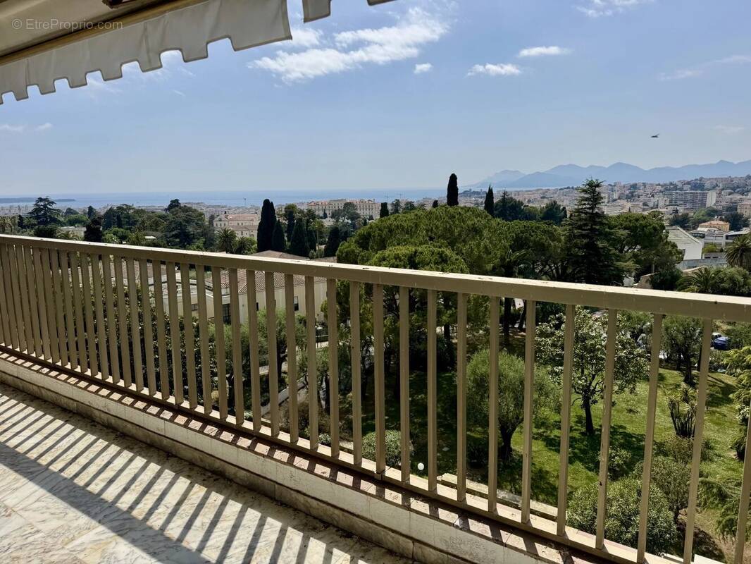 Appartement à CANNES