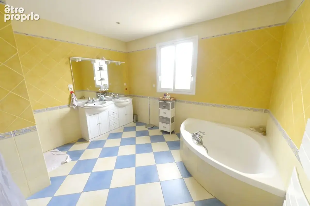 Maison 138 m² à Meschers-Sur-Gironde  - photo 7
