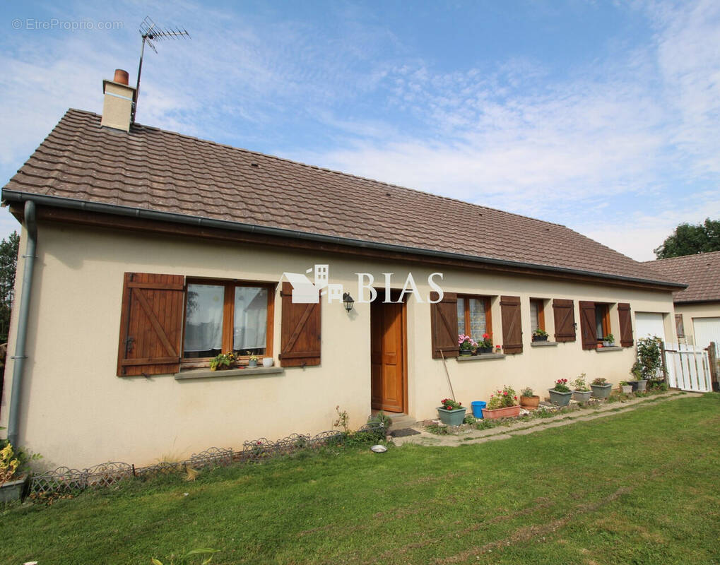 Maison à LA PYLE