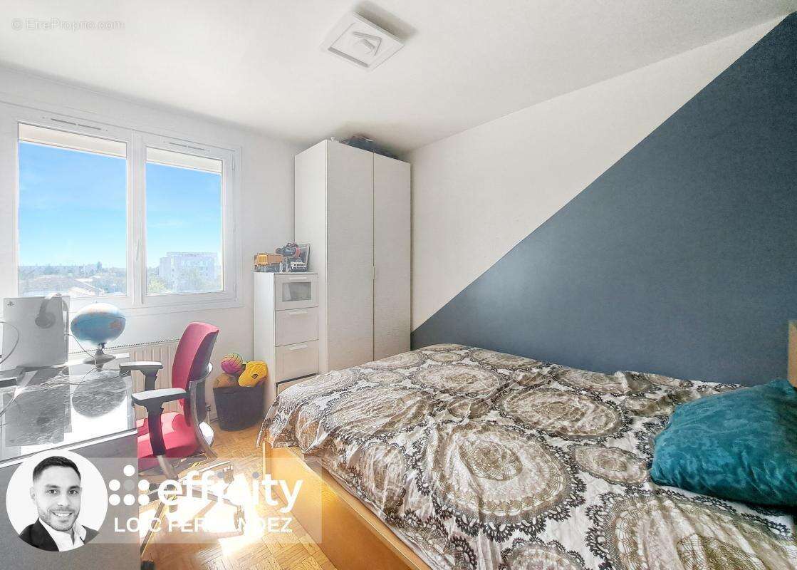 Appartement à BRON