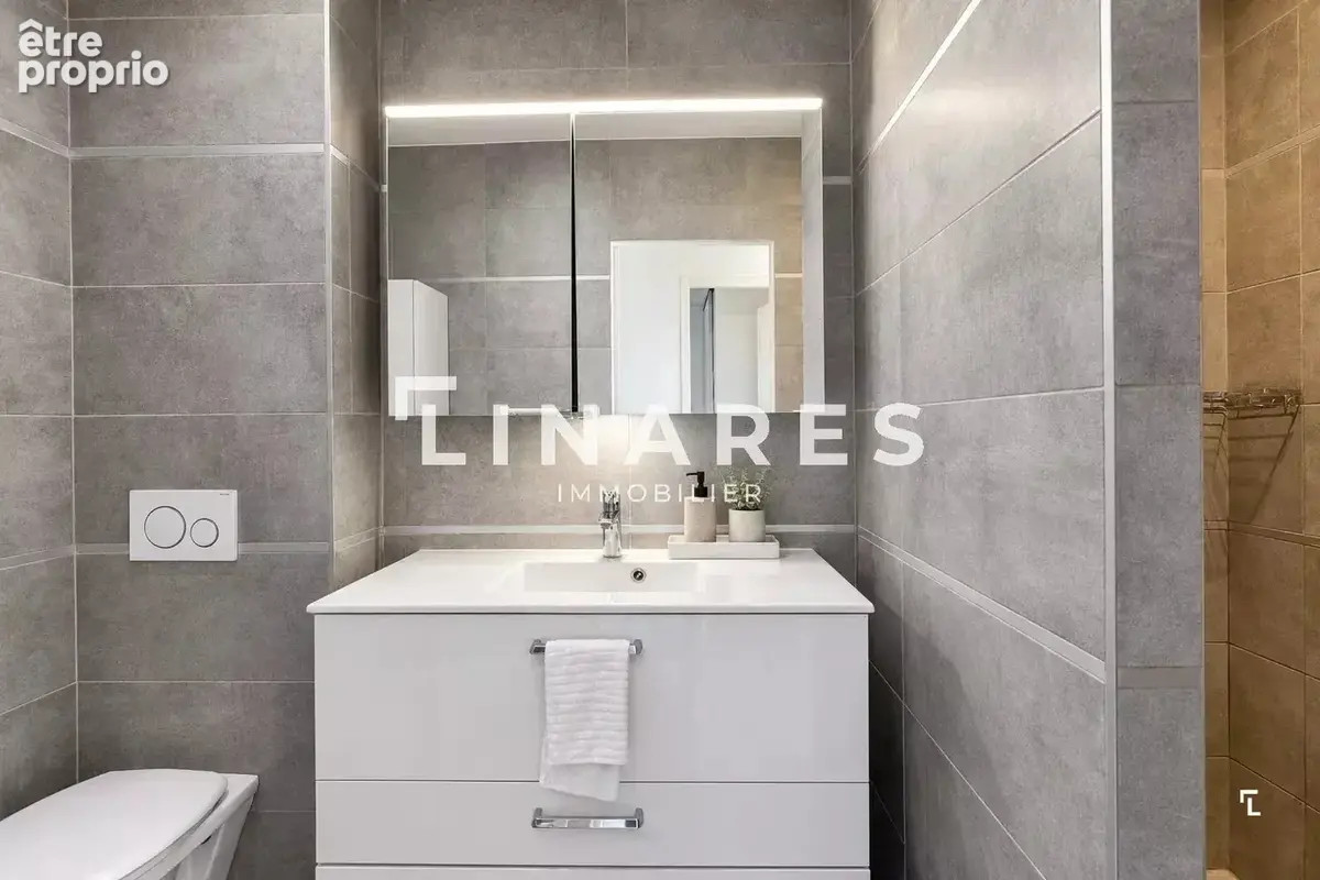L'ORIGINALE - Maison T3/4 de 90m²  - Véranda de 15m² -  Piscine - Stationnements - Parcelle 528m² - 13013 Saint Mitre - photo 12