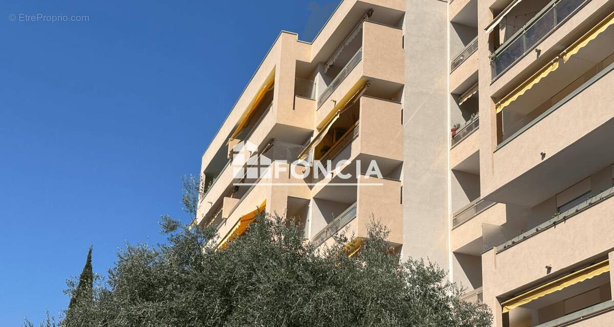 Appartement à LE CANNET
