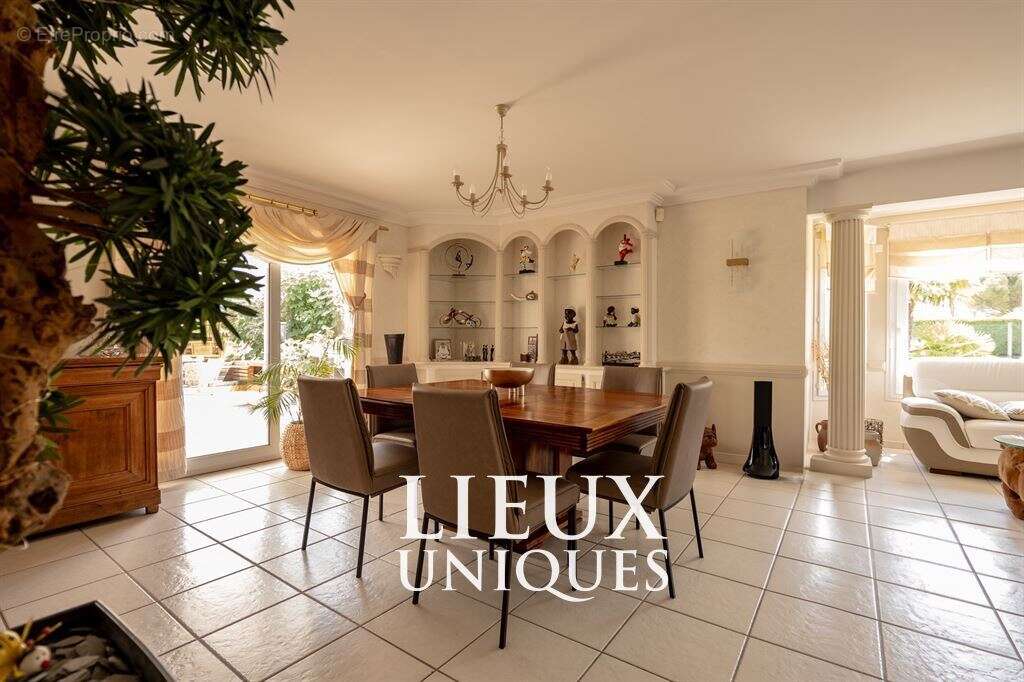 Maison à CHAILLES