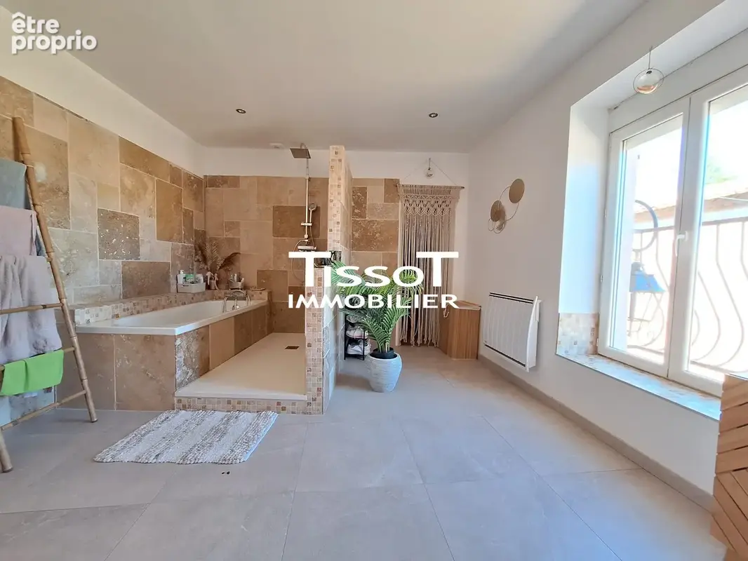 Maison 4 pièces 118 m² à vendre à Bouillargues (30230) - photo 7