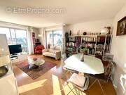 Appartement à PARIS-10E