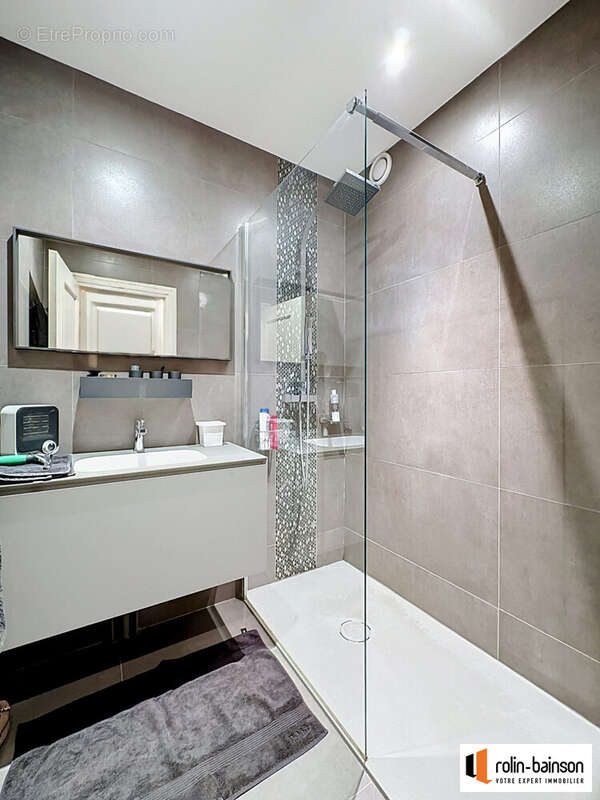 Appartement à LYON-6E