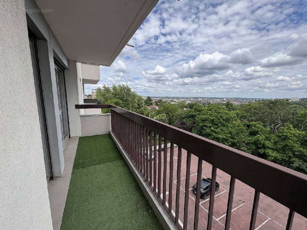 Appartement à SAVIGNY-SUR-ORGE