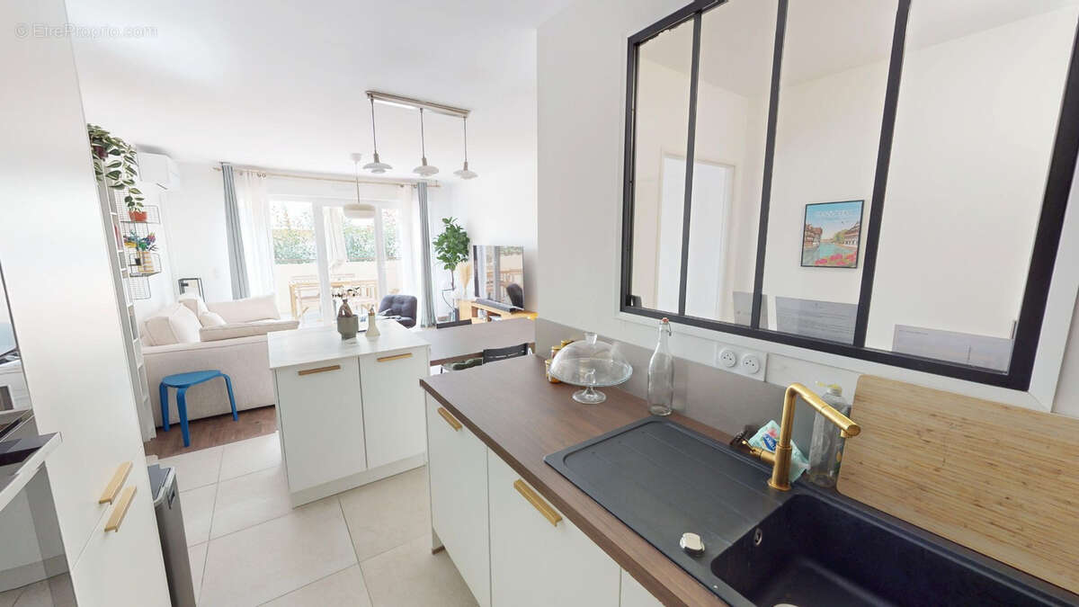 Appartement à GREASQUE