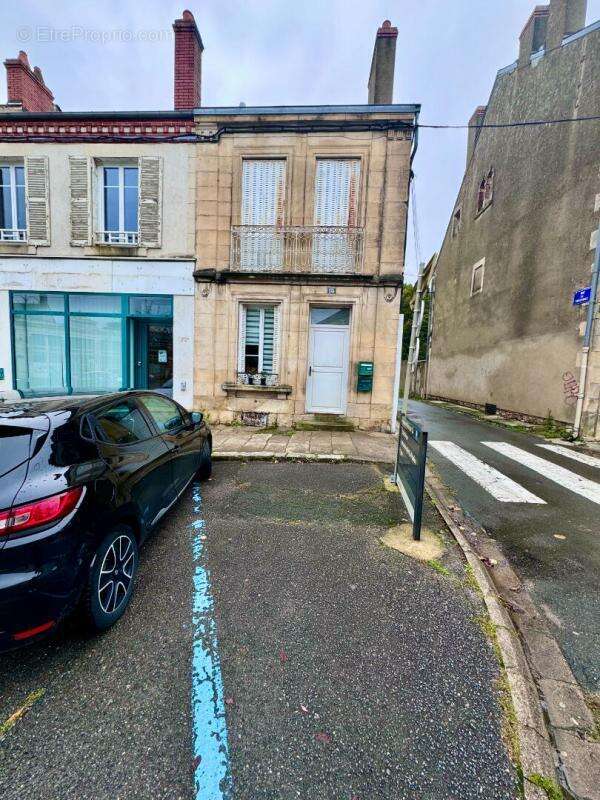 Appartement à LA CHARITE-SUR-LOIRE