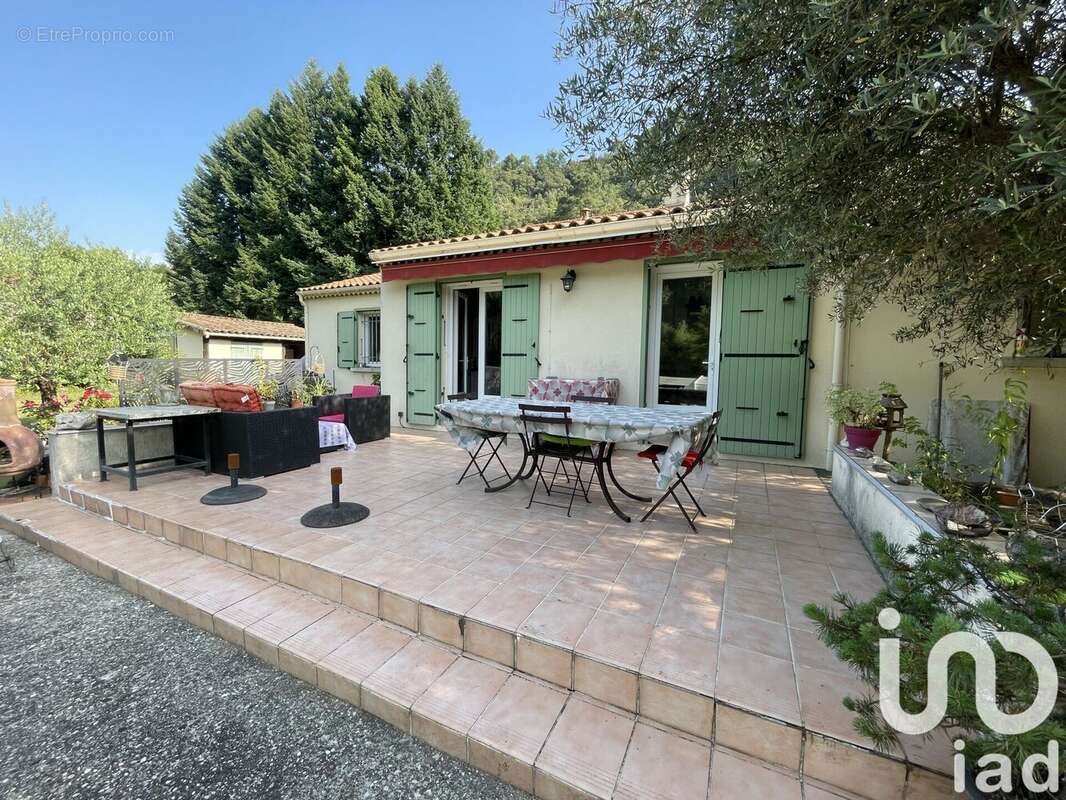 Maison 100 m² à Meyras  - photo 2