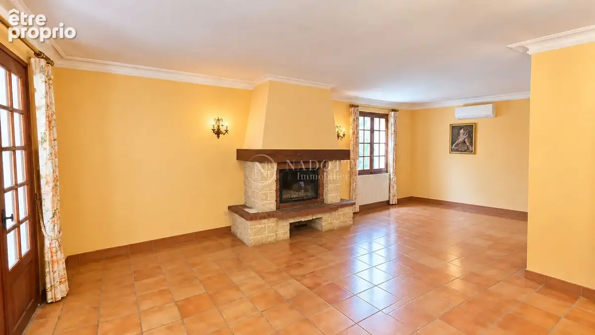 Superbe  villa individuelle de 150 m² traditionnelle sur 2260 m² de terrain clos - photo 6
