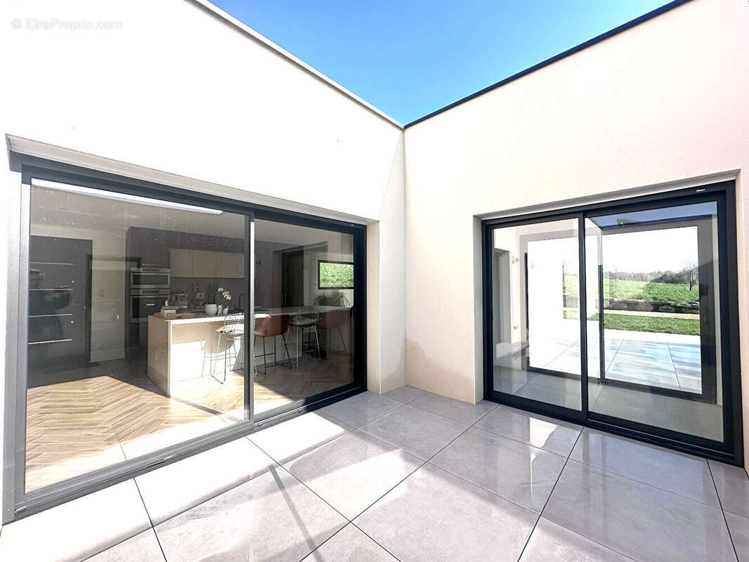 Maison à ERGUE-GABERIC