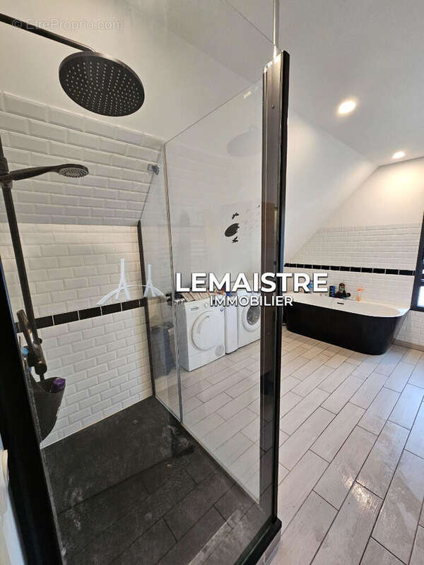 Maison à MONTIVILLIERS