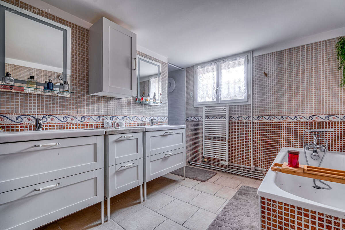 Maison à MITRY-MORY