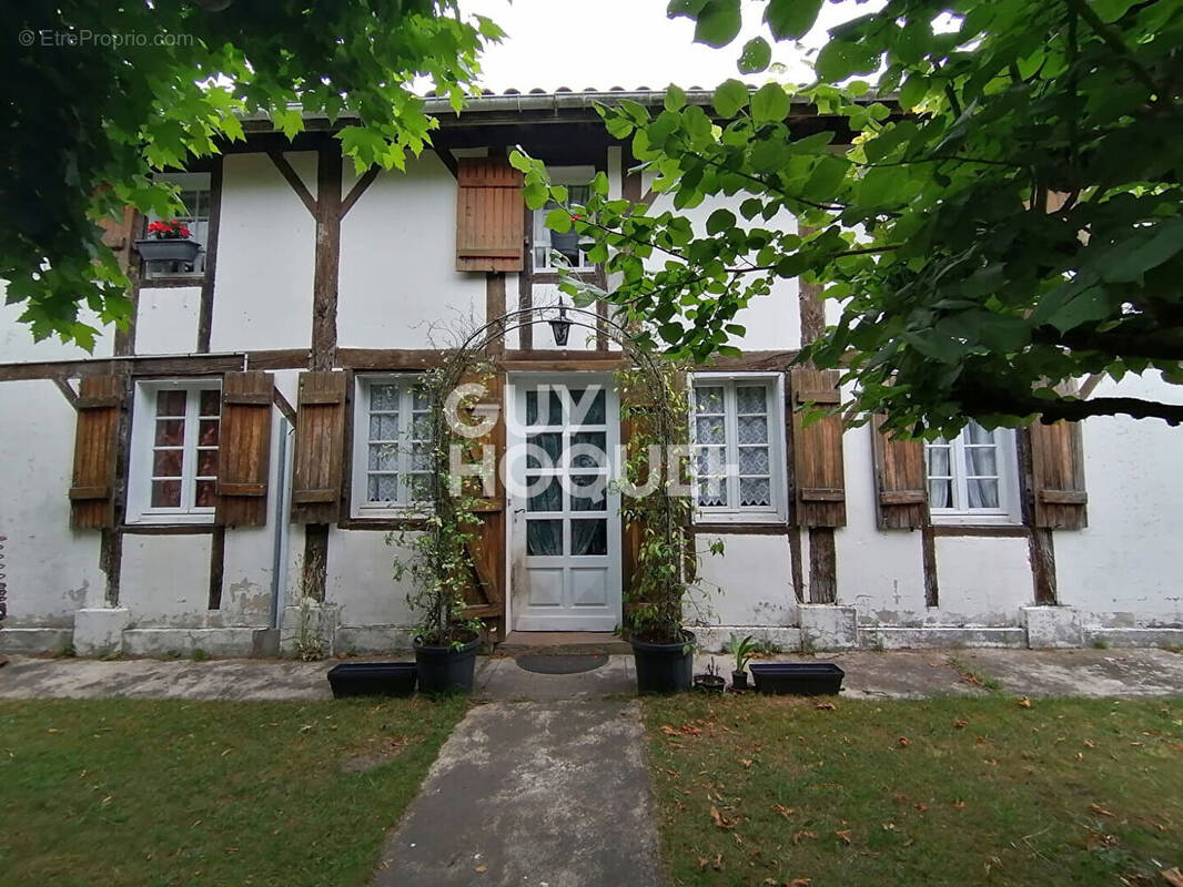 Maison à LESGOR
