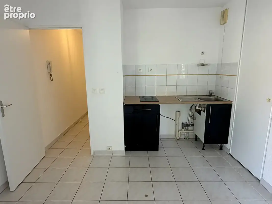 T2 33 m² avec terrasse et stationnement - Marseille 12 ème - photo 4