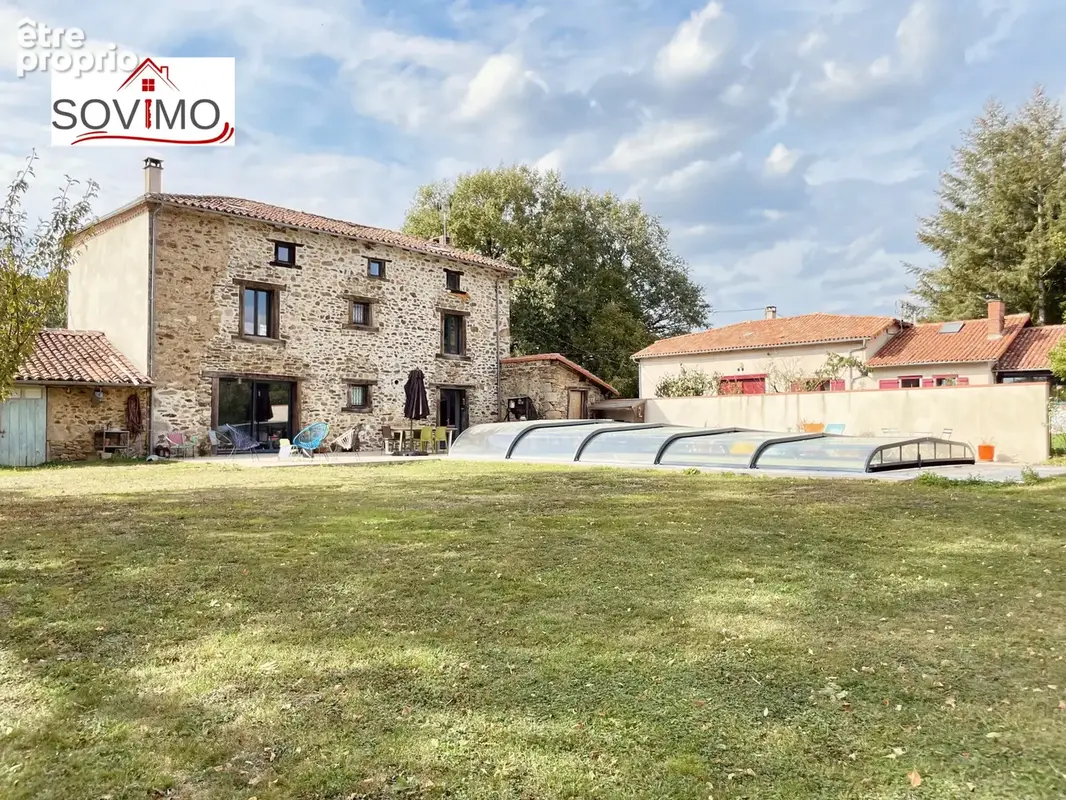 En campagne, belle maison charentaise indépendante en pierre, entièrement restaurée, sur 4800 m2 de terrain - photo 43