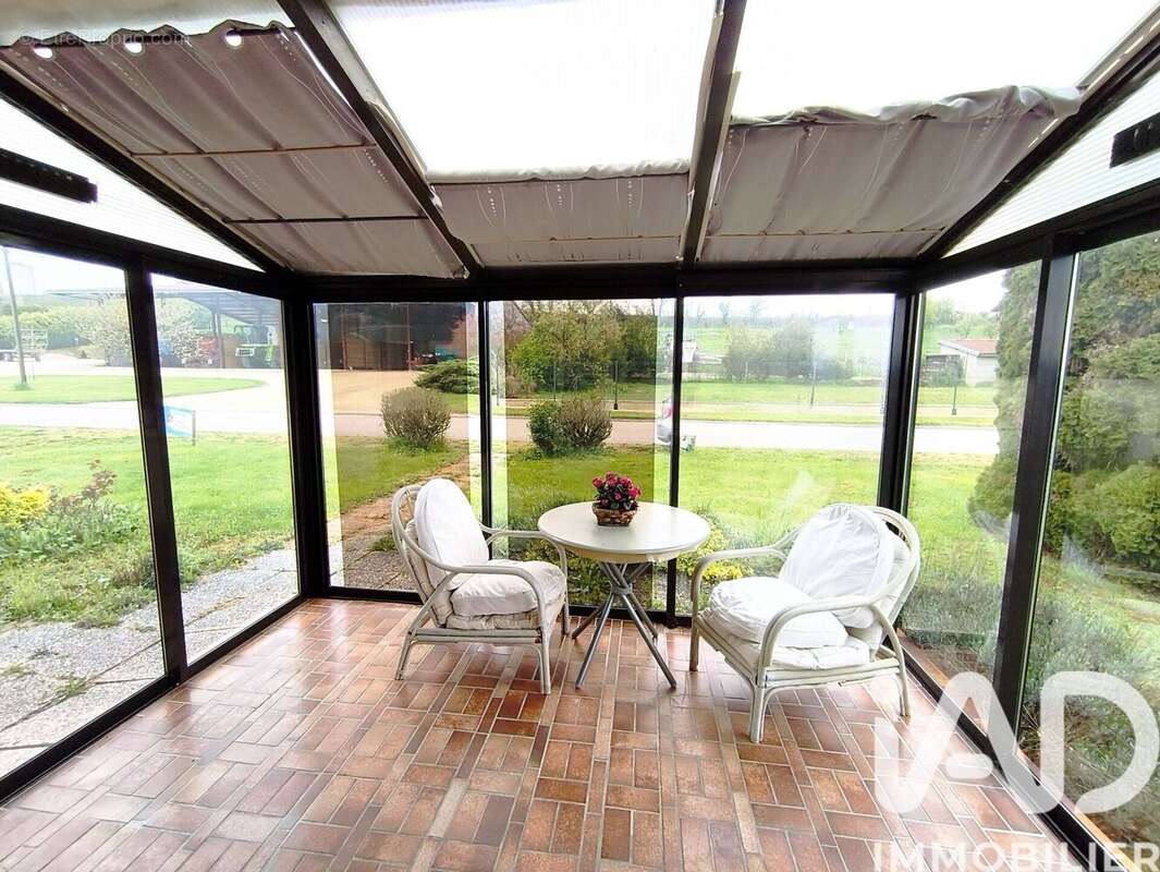 Maison 114 m² à Chavanges  - photo 7