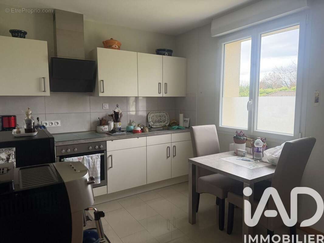 Photo 6 - Maison à SAINT-VICTOR-DE-MORESTEL