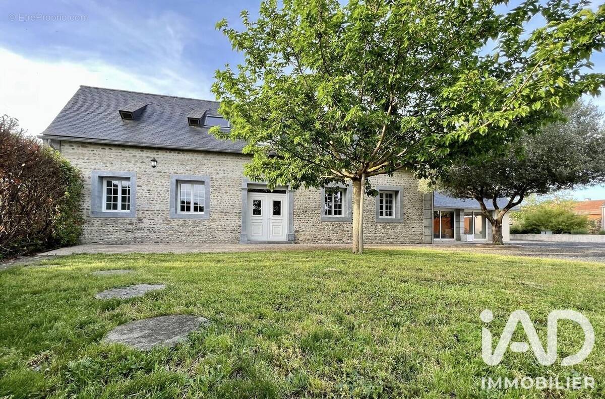 Photo 1 - Maison à TARBES