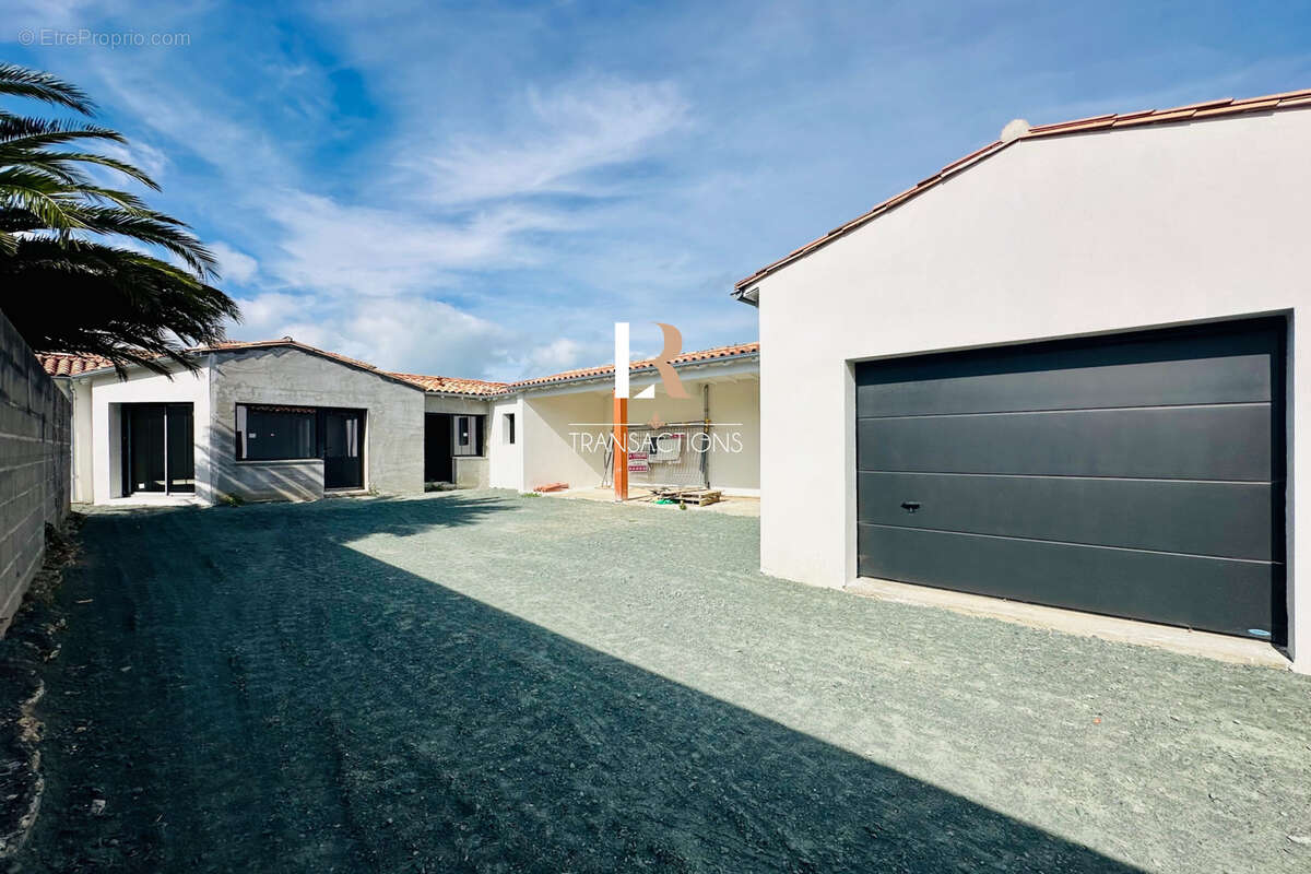 Maison à LE BOIS-PLAGE-EN-RE