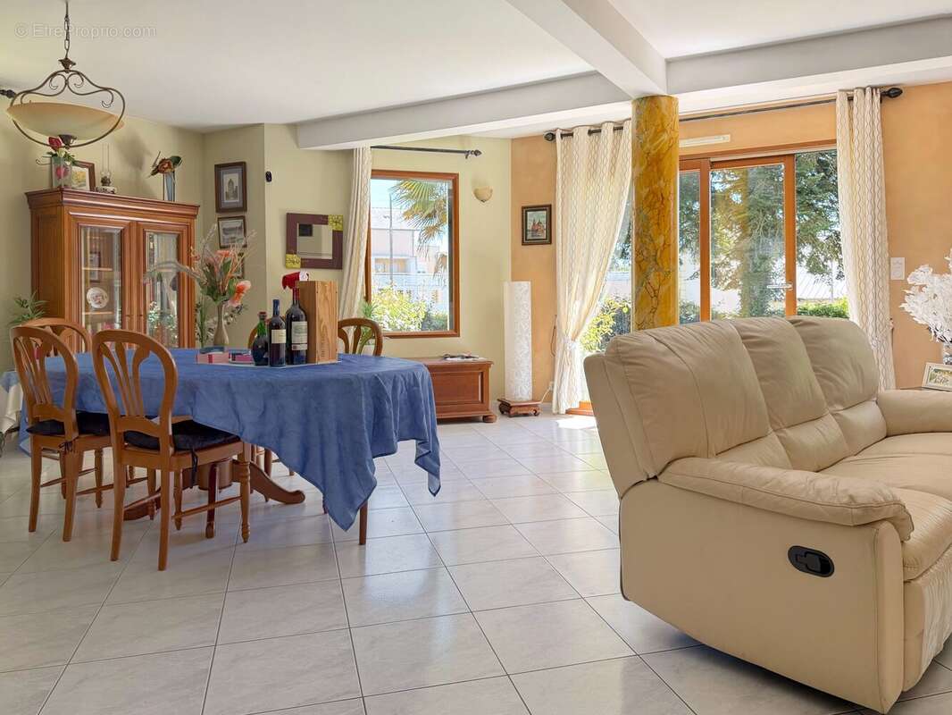 Maison 161 m² à Bain-De-Bretagne  - photo 5