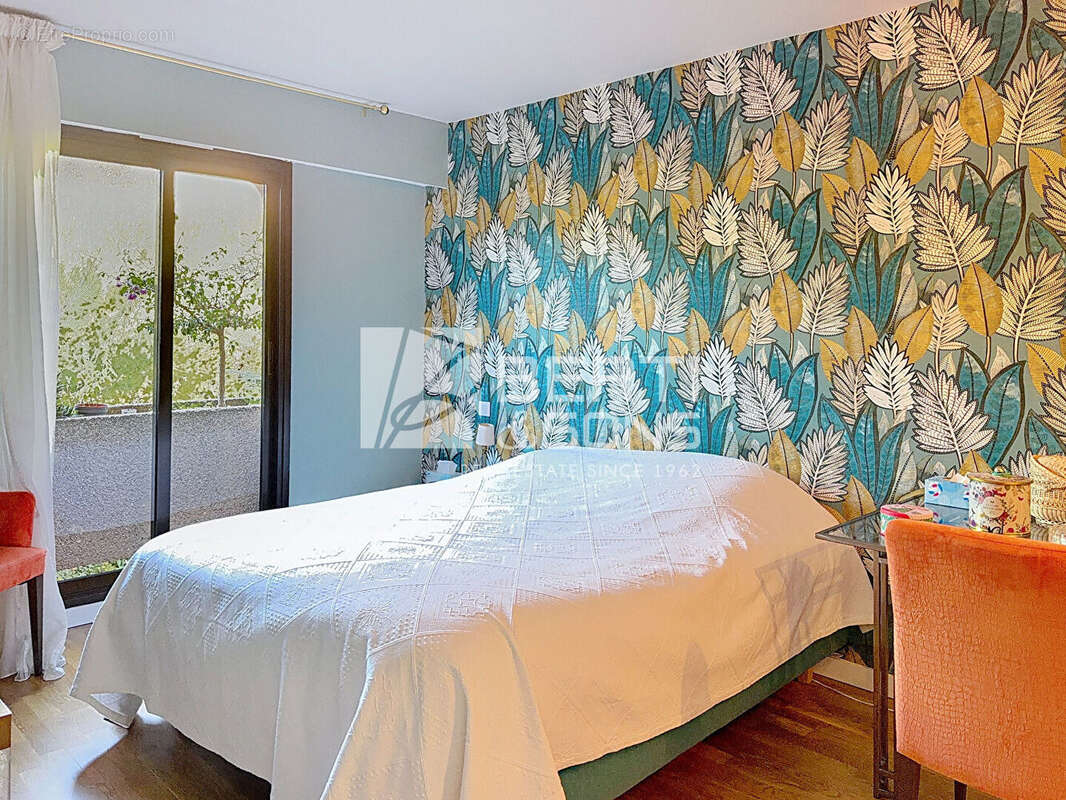 Appartement à MANDELIEU-LA-NAPOULE