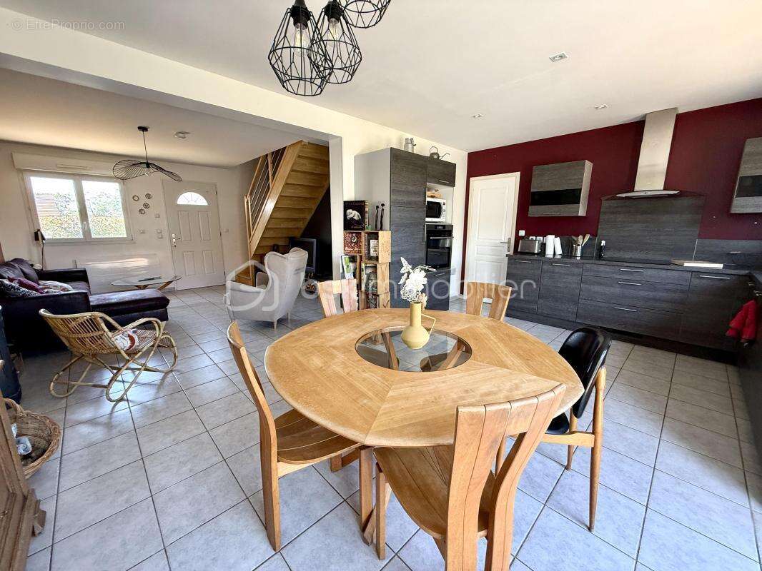 Maison individuelle 4 chambres dont une au rez-de-chaussée, garage et jardin - photo 4