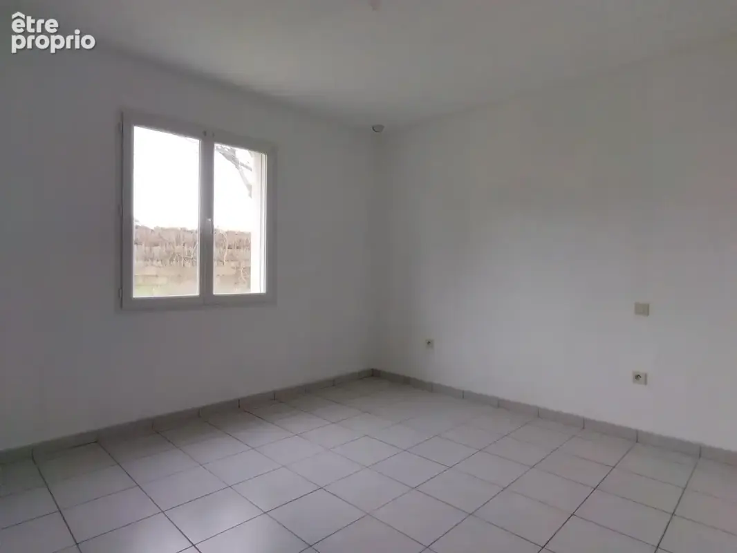 Maison PMR 2 Chambres 104 m2 en centre bourg  de dompierre - photo 6