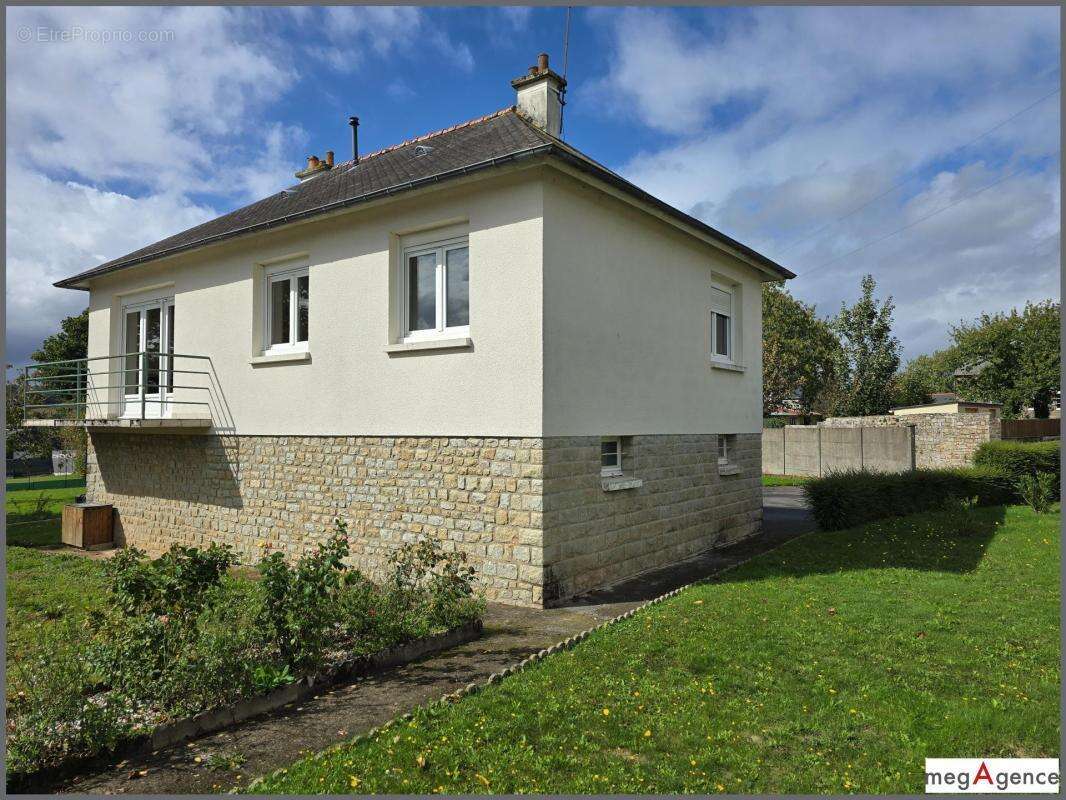 Maison à ANTRAIN