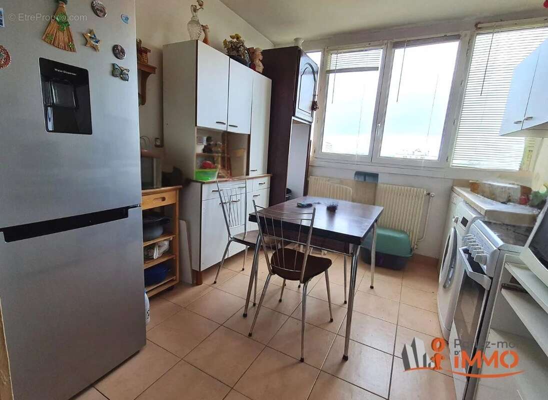 Appartement à SAINT-ETIENNE