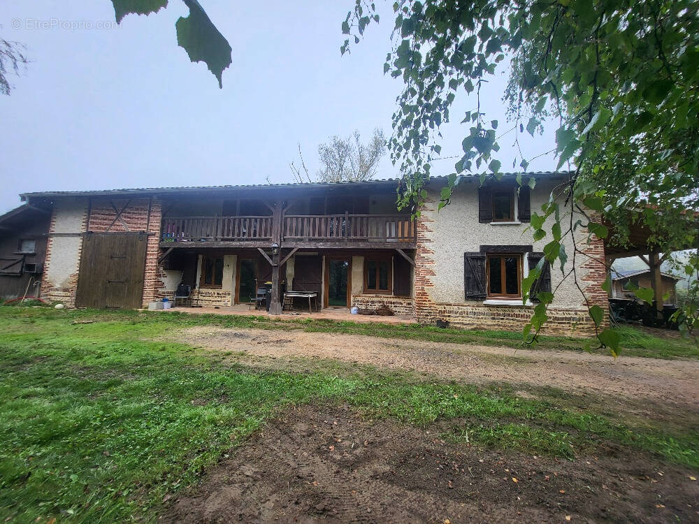 Maison à CONDEISSIAT