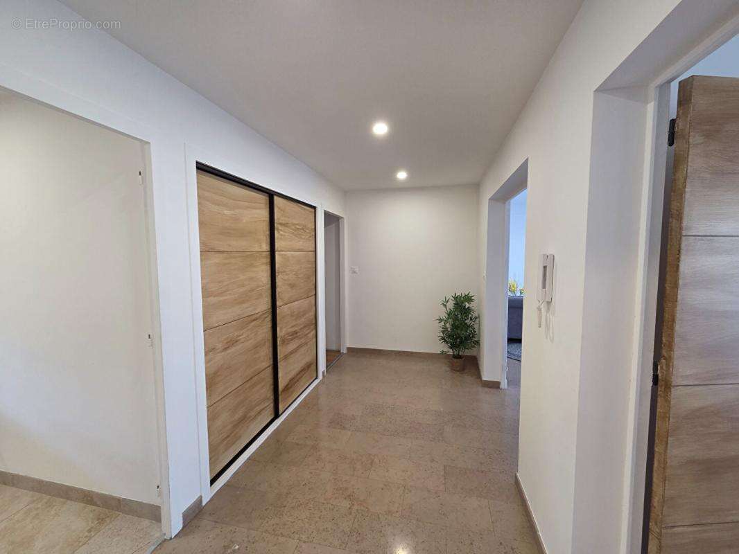 Appartement Montélimar 5 pièces 131 m2 - photo 2