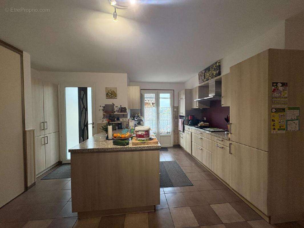 Maison à SAINT-PRIEST-SOUS-AIXE