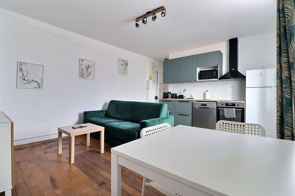 Appartement à AUBERVILLIERS