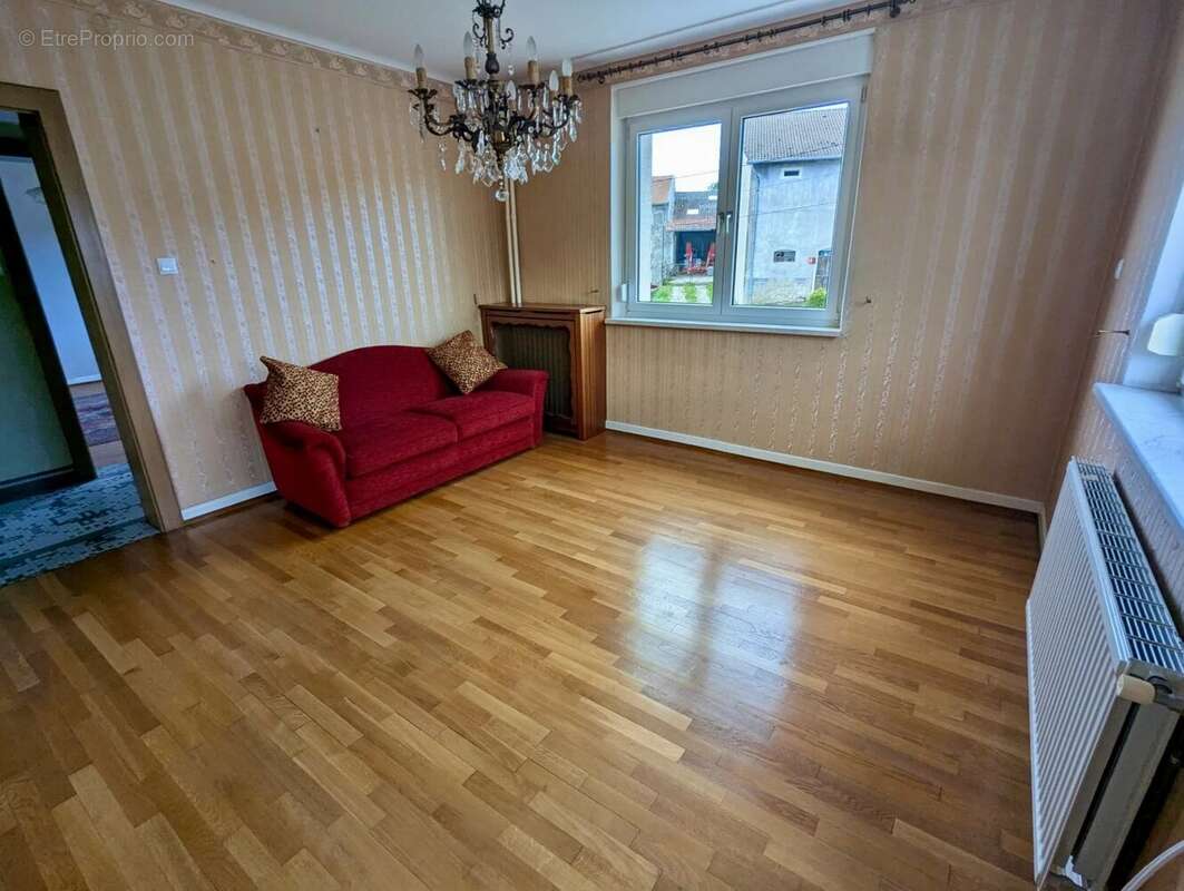 Maison à VAHL-LES-FAULQUEMONT