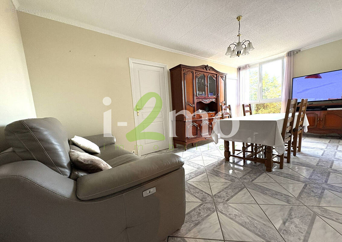 Appartement à THIAIS