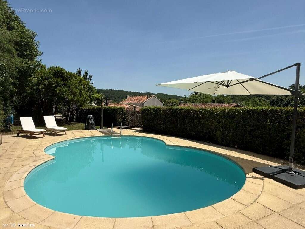 Maison à NANTEUIL-EN-VALLEE