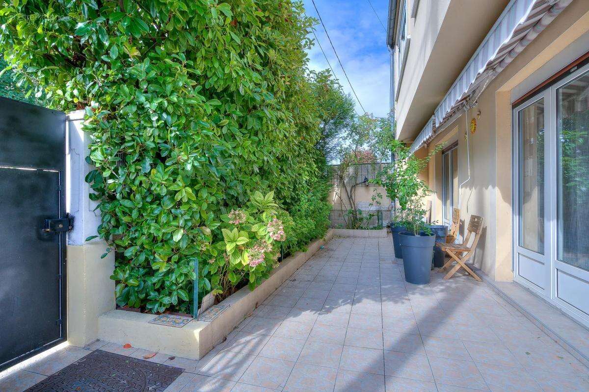 Maison à NEUILLY-PLAISANCE