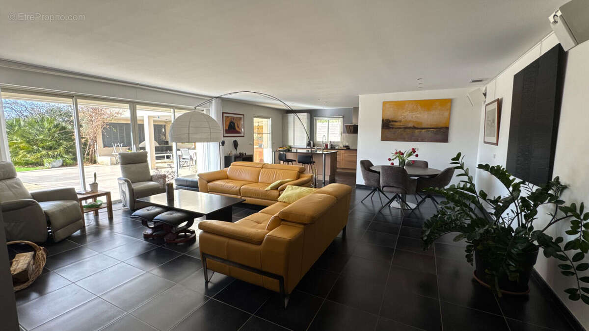 Maison à COULOBRES