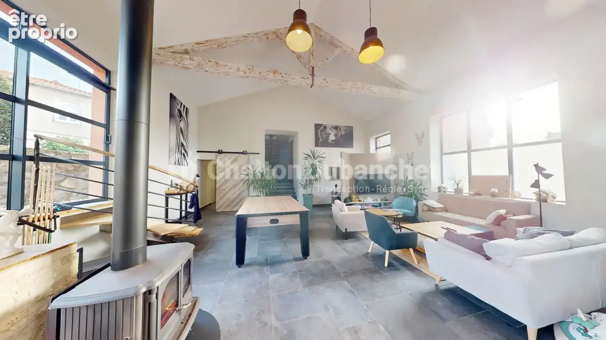 Maison 5 pièces 227 m² à vendre à Panissieres (42360) - photo 2
