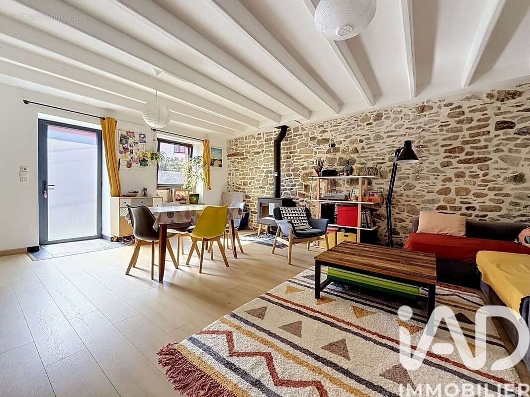 Photo 2 - Maison à BOUGUENAIS