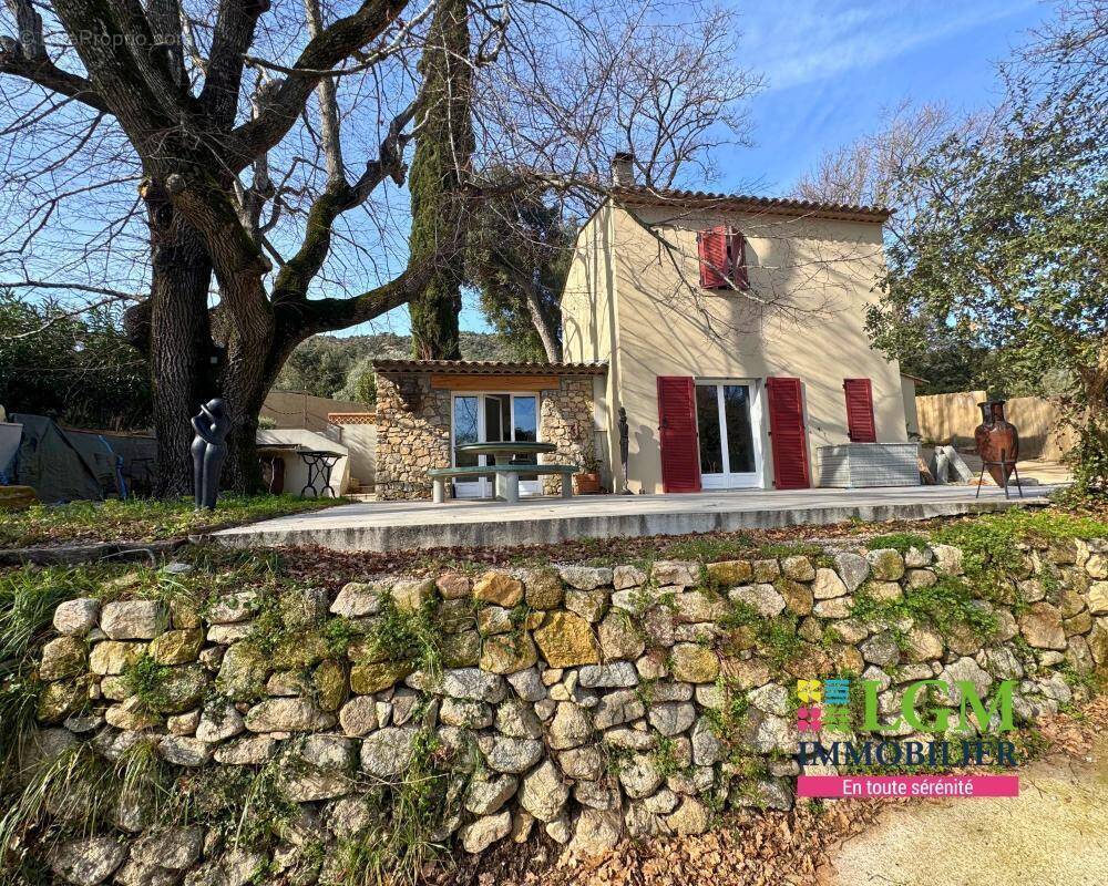 Maison à PLAN-DE-LA-TOUR